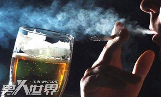 伤心男生喝酒图片_你忘了你对我有多么的重要