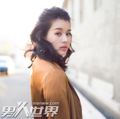 胡杏儿整容前后照片对比