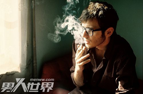 朋友圈不晒老婆的男人