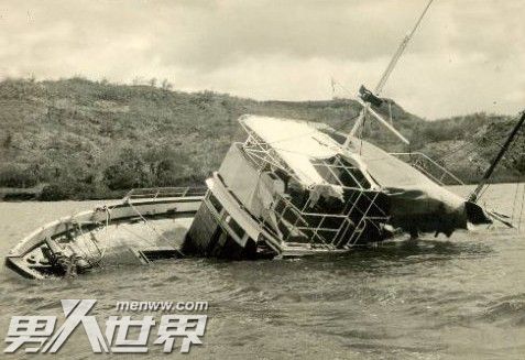 日海岸再现幽灵船