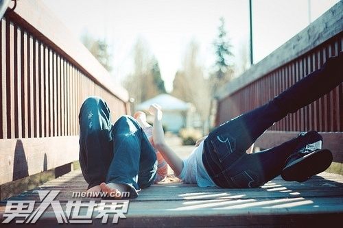 成熟男人暗恋你的信号