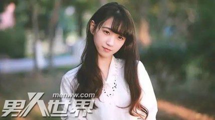 男生认真追女生的表现