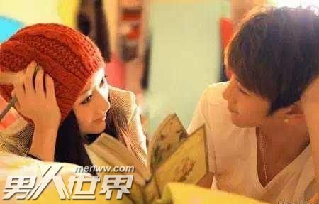 女生同意你追她的表现