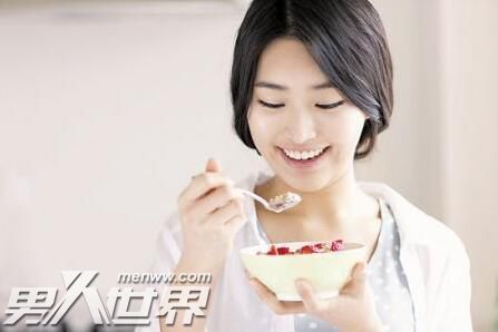 女生同意你追她的表现