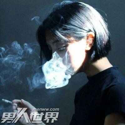 女人拉黑不删除的心态