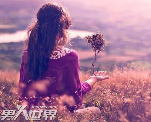 为什么男生不能在女友面前提前女友