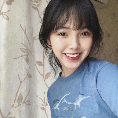 漂亮美丽的隔壁女邻居