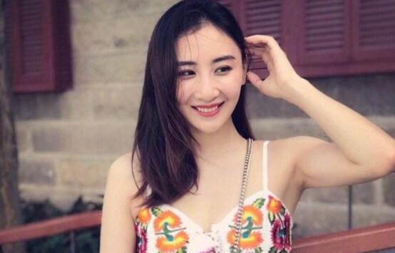 我家那闺女何雯娜李辰什么关系