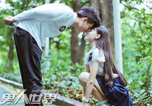 喜欢你的男生撩别的女生