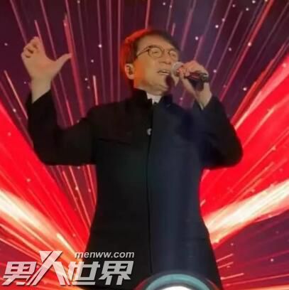 成龙演出遇小意外