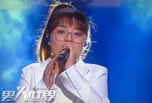 邢晗铭是富二代吗