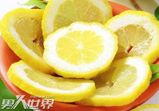 鼻翼两边特别容易出油怎么办