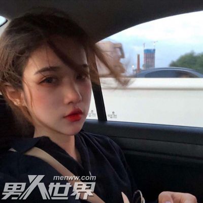 同时爱上女朋友和她闺蜜