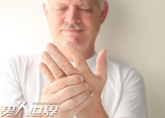 手心出汗是怎么回事
