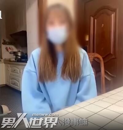 女子回应电梯骤降教科书式自救