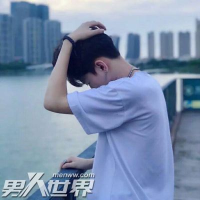 老婆闺蜜经常来家里玩