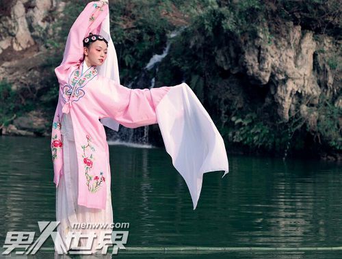独竹漂杨柳资料年龄多大