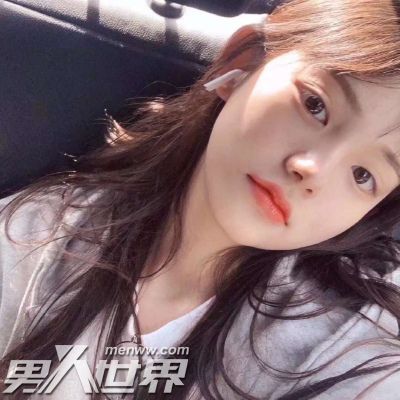 女生看心仪男生的眼神