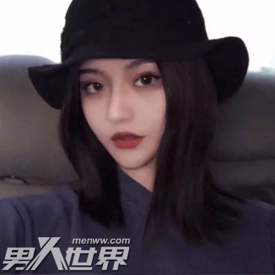女生看心仪男生的眼神