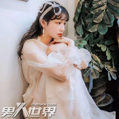 为什么女生分手了要发朋友圈