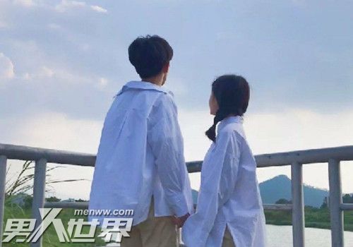 女生拒绝表白但是愿意跟你聊天
