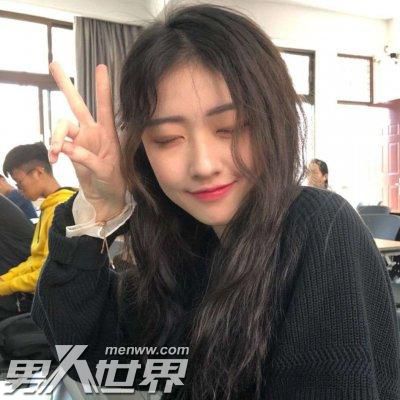 女生喜欢挽着男生胳膊什么心理
