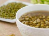 绿豆汤为什么会变成红色 绿豆汤解暑每个人都能喝吗